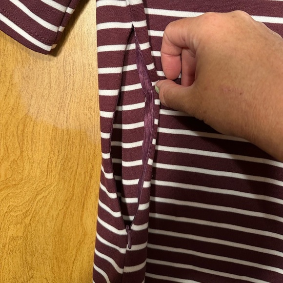 Iris Body Contour Dress With Stripes size medium - Picture 5 of 10